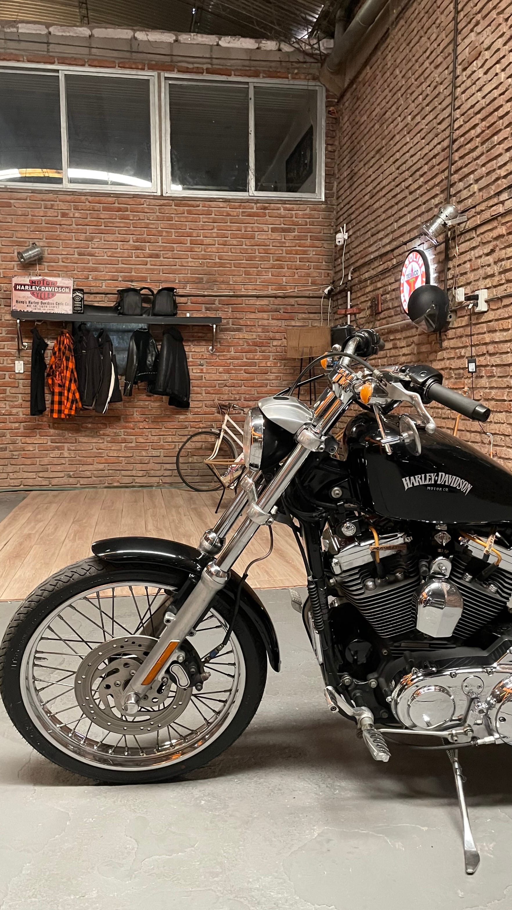 Harley Davidson en showroom