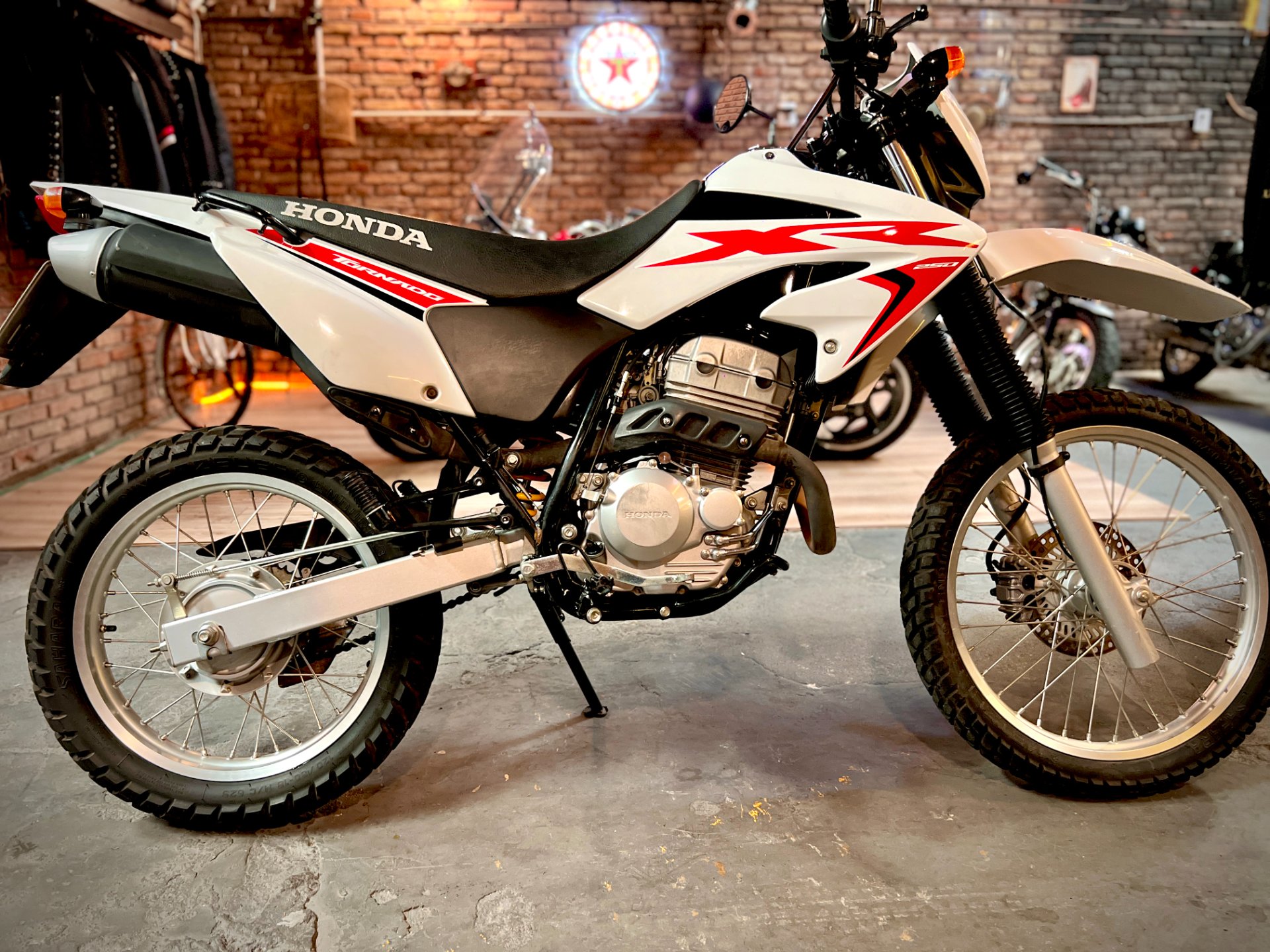 Honda Tornado 250 – 2022 - Imagen 1